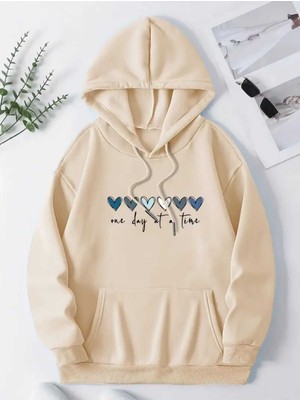 One Day At Time Baskılı Kapüşonlu Cepli Pamuklu Bej Sweatshirt
