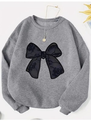 Caddekombin Gri Kadın Sweatshirt Siyah Desenli Kurdele Baskılı Günlük Kullanım İçin Rahat Tasarım