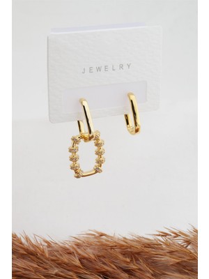 By Zeyna Aksesuar  Kadın Altın Kaplama Zirkon Taşlı Küpe