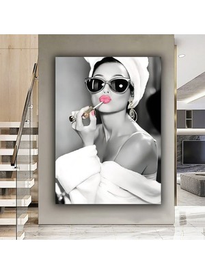 Zengin Kedi Temalı Mizahi Tablo, Sevimli Ayı, Lüks Yaşam Temalı Duvar Dekoru