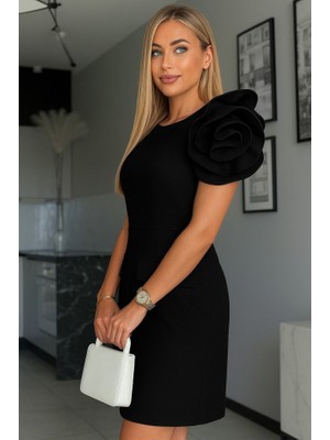 Alinn Butikk Kadın Kısa Gül Detaylı Kollu Bisiklet Yaka Cepli Mini Atlas Elbise