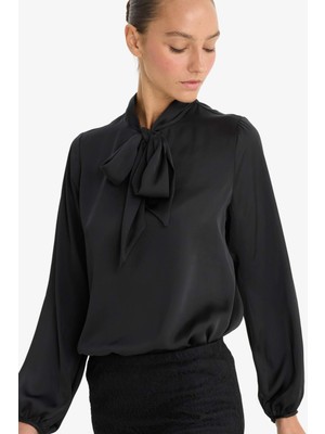 DeFacto Regular Fit Fiyonk Yaka Saten Uzun Kollu Bluz G1114AX25WN