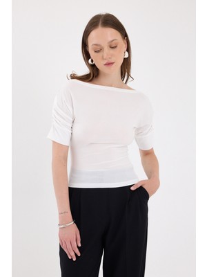 Ekru Kayık Yaka Kol Büzgülü Bluz 2515