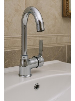 Qmix PİRİNÇ GÖVDE LÜX DELTA BANYO LAVABO BATARYASI KROM RENK