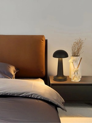 Dokunmatik Şarjlı 3 Kademeli Işıklı Gece Lambası USB Girişli Siyah Metal Mantar Masa Lambası