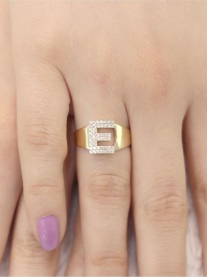 ZEYNEPLİ GOLD 14 Ayar Altın Büyük E Harfli Taşlı Yüzük