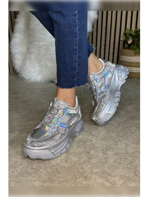 Günlük Kadın Sneaker Kalın Yüksek Taban Bağcıklı Rahat Tiger Şeritli Spor Ayakkabı 032