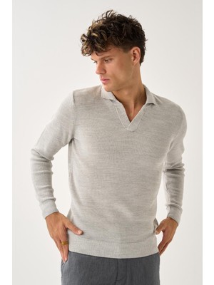 V Detaylı Polo Yaka Kazak