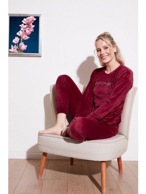 Lela Regular Fit Yumuşak Dokulu Kadife Pijama Takımı Bayan Pijama Takımı 6094200W4
