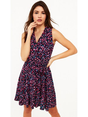 Kadın Desenli Kruvaze Yaka Elbise – Belden Bağlamalı, Kolsuz