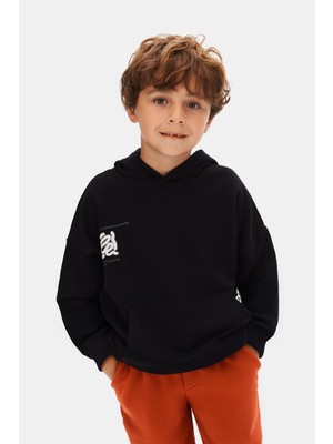 Nk Erkek Çocuk Endless Sweatshirt 4-8 Yaş Siyah