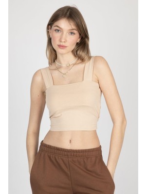 Hiccup Kadın Kare Yaka Temel Kısa Üst Natural