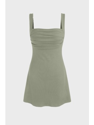 Hiccup Kadın Kırışıklıklı Kare Yaka Mini Elbise Haki Yeşil