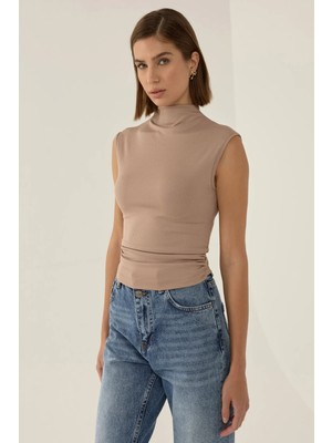 Hiccup Kadınlar Büzgü Detaylı Yarım Turtleneck Crop Top Kestane Kahvesi