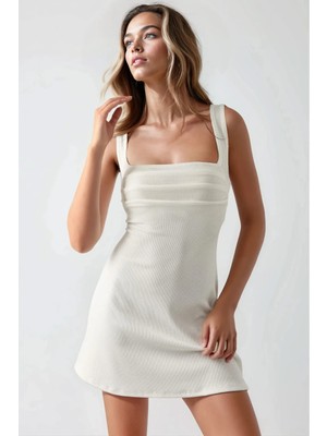 Hiccup Kadın Kırışıklıklı Kare Yaka Mini Elbise Beyaz