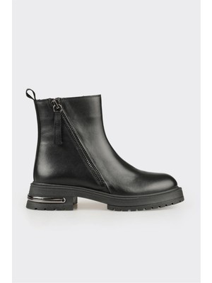 Siyah Deri Kadın Günlük Bot