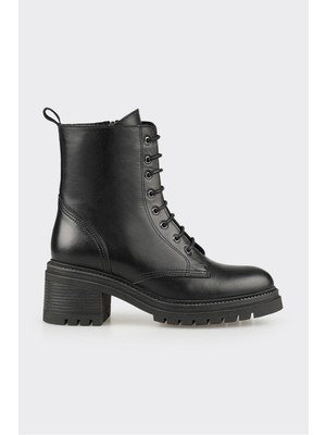 Siyah Deri Kadın Günlük Bot