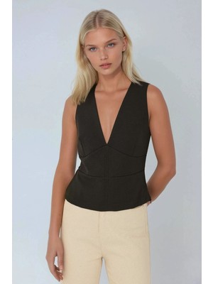 Hiccup Kadın V Yaka Vücuda Oturan Kolsuz Üst Siyah
