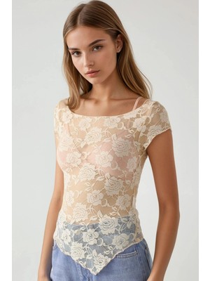 Hiccup Kadın Çiçekli Dantel Kısa Üst Pika Koleksiyonu Fildişi Doğal
