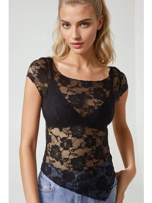 Hiccup Kadın Çiçekli Dantel Kısa Üst Pika Koleksiyonu Siyah