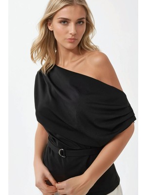 Hiccup Kadın Degaje Yaka Kuşaklı Örme Üst Siyah