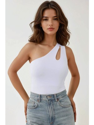 Hiccup Kadın Slim Fit Asimetrik Yaka Body Üst Beyaz