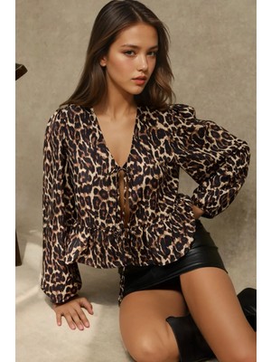 Hiccup Kadın Leopar Desen Bağlama Detaylı V Yaka Bluz Çok Renkli