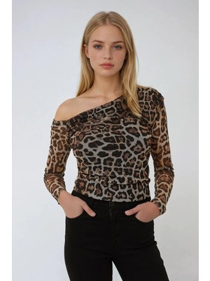 Hiccup Kadın Asimetrik Yaka Astarlı Tül Bluz Çok Renkli