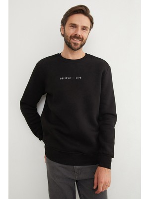 3 Iplik Believe In Life Kabartma Baskılı Sweatshirt