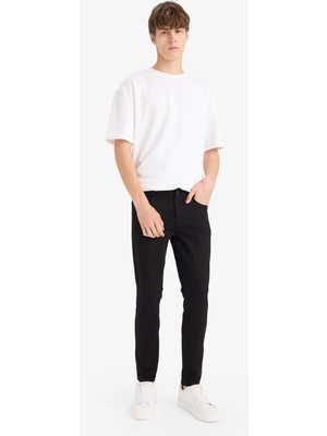DeFacto Carlo Skinny Fit Ekstra Dar Kalıp Normal Bel Ekstra Dar Paça Jean Pantolon R8763AZ25AU