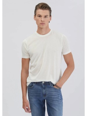 Beyaz Düz Bisiklet Yaka T-Shirt