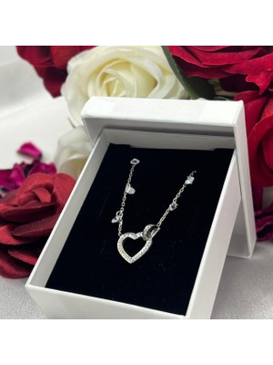 Taşlı Kilitli Kalp Kadın Kolyesi 925 Ayar Gümüş Rodyumlu Zirkon Taşlı