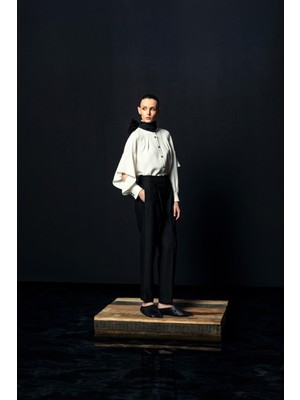 Boyun Bağlamalı Bluz 26W10847