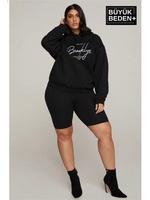 Kadın El Yazılı Brooklyn Baskılı Büyük Beden Ince Kapşonlu Swatshırt SPR25BSWK58