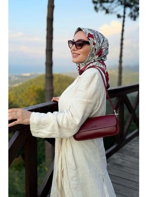 Kırmızı Çizim Etnik Desen Twill Ipek Eşarp