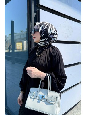 Krem Kilit Toka Detaylı El Çantası