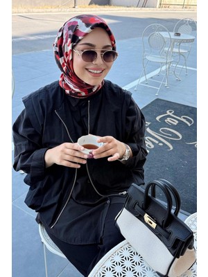 Siyah Kilit Detay El Çantası