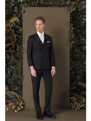 Efor Slim Fit Çift Yırtmaç Çizgili Siyah Kruvaze Takım Elbise TK 884