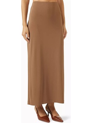 Klasik Maxi Etek, Esnek Bel, Arka Yırtmaç ve Zarif Duruş, Kahverengi