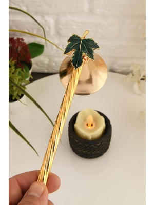 Yeşil Mine Çınar Yaprağı Figürlü Metal Mum Söndürücü