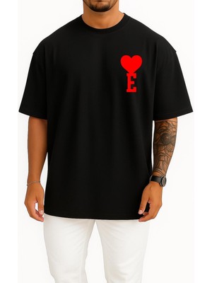 Oversize Kalp ve E Harfi Cep Tasarımlı Unisex T-Shirt