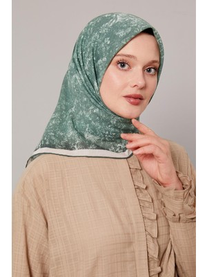 Yeşil Batik Desen Pamuk Eşarp
