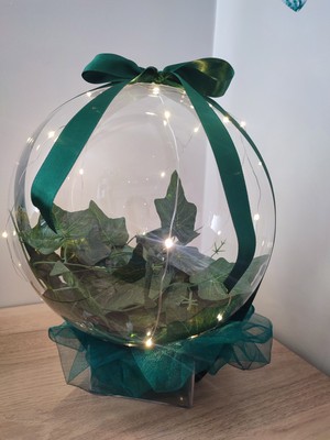 Sarmaşık Çiçek LED Işıklı Doğum& Sevgililer Günü Yıldönümü Hediye Kutusu