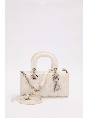 Krem Kapitone Logo Aksesuarlı Omuz Çantası