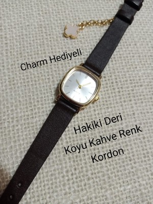 Kadın Kol Saati Koyu Kahve  Kordon Retro Still Marka Model Vintage Oval  Charmlı- Gold Kasa  0021