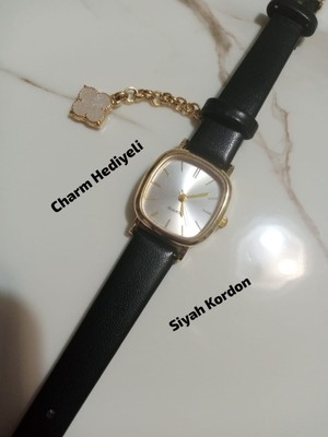 Siyah Kordon Retro Still Marka Model Vintage Oval  Charmlı Gold Kasa Kadın Kol Saati  0021