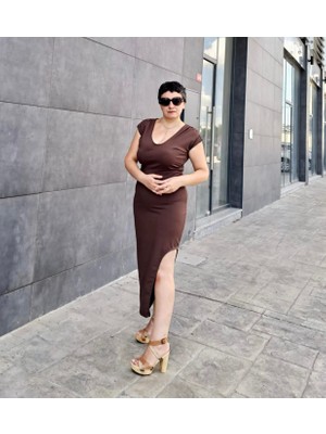 V Yaka Düşük Kol Derin Yırtmaçlı Midi Boy Elbise