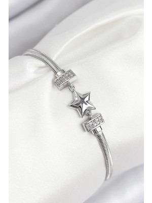 Pirinç Zirkon Taşlı Yonca Model Gümüş Renk Kadın Bileklik