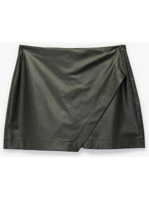 Slim Fit Asimetrik Kesim Kruvaze Suni Deri Şort Etek