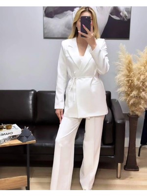 Kadın Beyaz Bel Bağlamalı Blazer Ceket